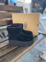 מגף UGG פלטפורמה שחור