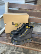 מגף Dr Martens  נשים