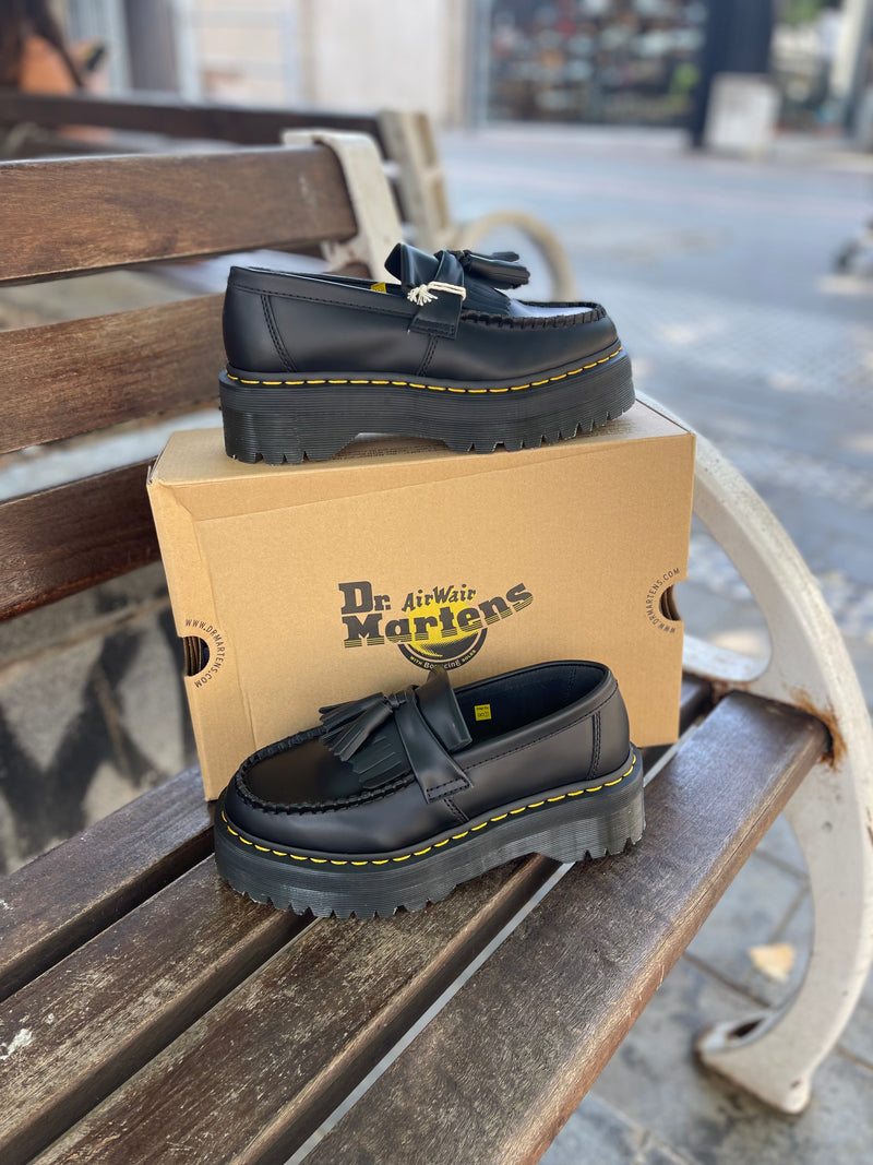 נעל Dr Martens  נשים