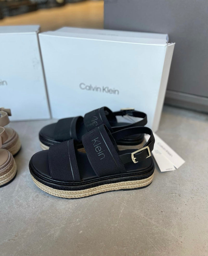 ⁨⁨סנדל Calvin Klein נשים⁩⁩