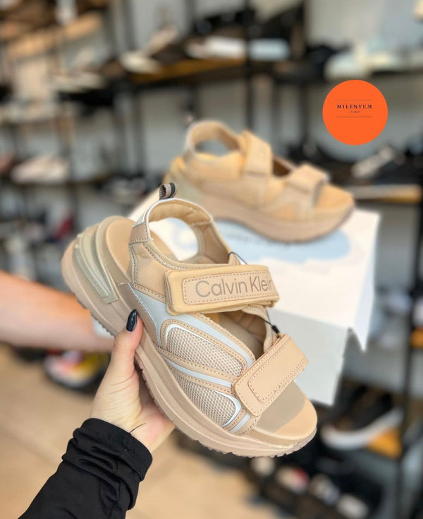 סנדל Calvin Klein  נשים