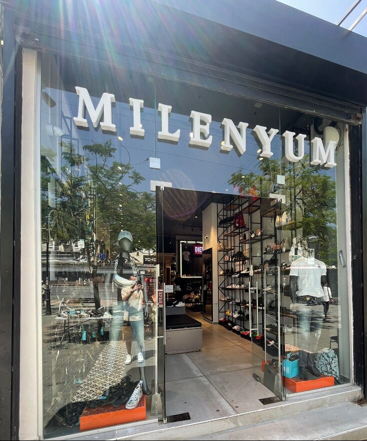 Milenyum storefront entrance in Ashkelon